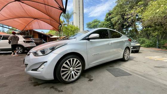 HYUNDAI ELANTRA 2.0 GLS 16V FLEX 4P AUTOMÁTICO